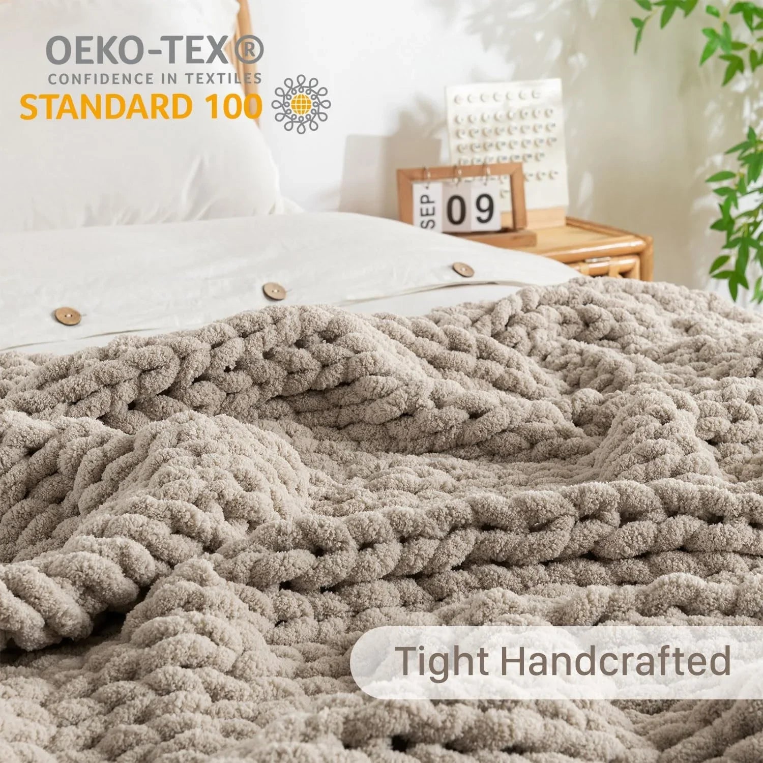 Chunky Knit Blanket Throw 50X60In Handmade Chenille Cable Knit for Couch